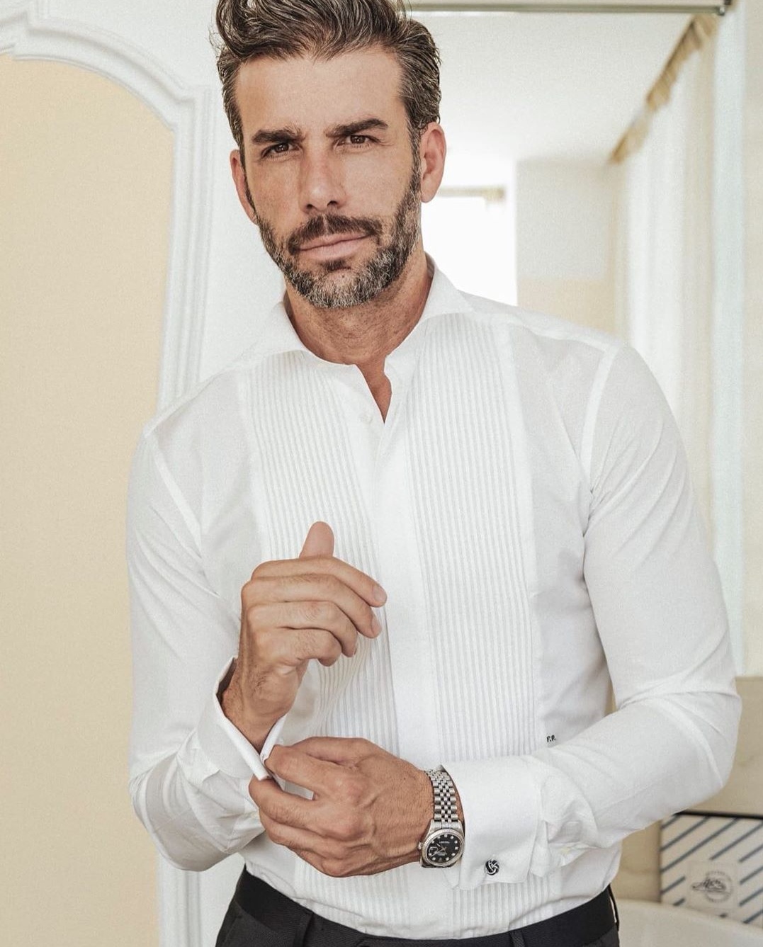 camicia con collo diplomatico